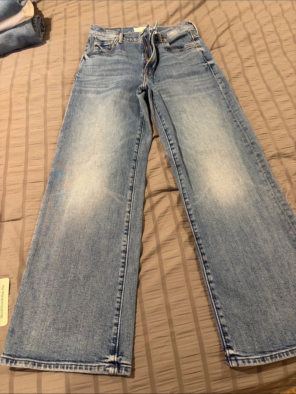 Women’s Light Blue Wide-Leg Jeans